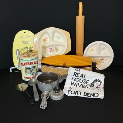 Vintage Kitchen Items 1