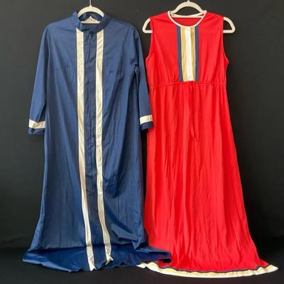 Vanity Fair Nylon Robe & Gossard Artemis Gown