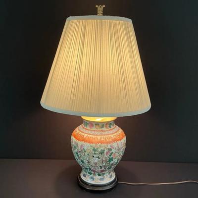 Vintage Chinese Rose Medallion Patterned Lamp