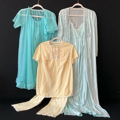 Vintage Nylon Nightgowns & Pajamas 