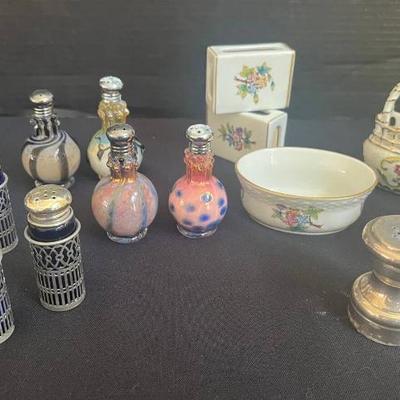 Po187 vintage salt and peppers
