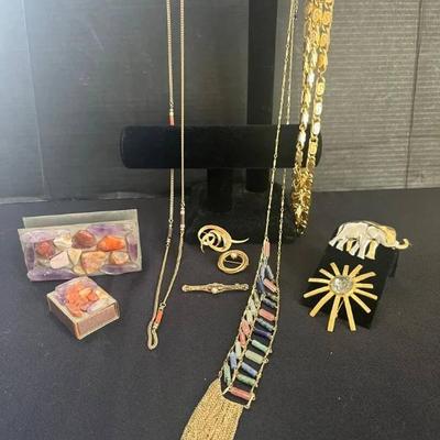 Po178 vintage gold tones