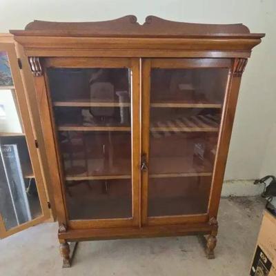 Po180v antique bookcase or display cabinet with glass doors