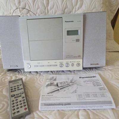 Po170 panasonic cd stereo system with speakers
