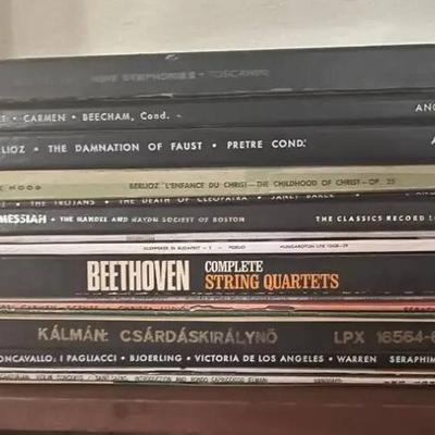 Po199 vinyl collection one