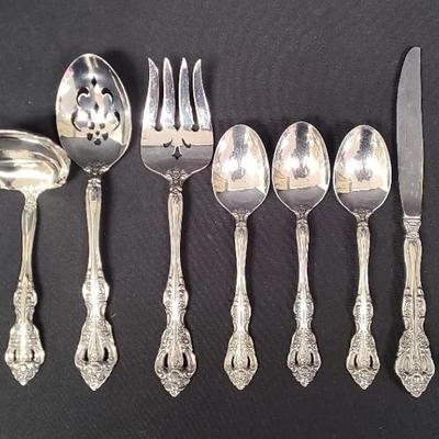 Opulent Oneida Service Pieces And Replacements For Existing Sets