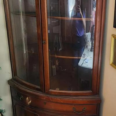 Corner Cabinet 