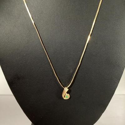 14K Gold Herringbone Necklace with Green Stone and Diamond Accent Pendant – Tested 14K – 2.0g