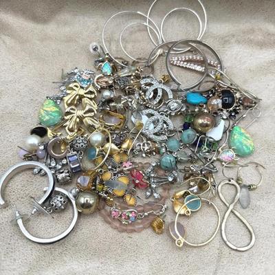 Large Lot Mixed Costume Jewelry – Earrings, Hoops, Charms, Rhinestone Pieces 