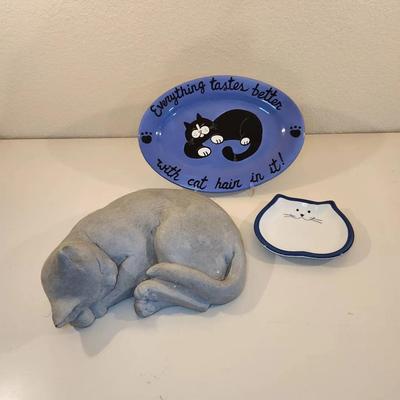 Cat Lover’s Décor Lot – Our Name Is Mud Platter, Cat Dish & Memorial Stone