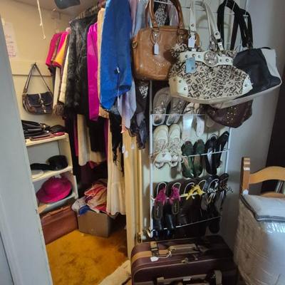 Sale Photo Thumbnail #32