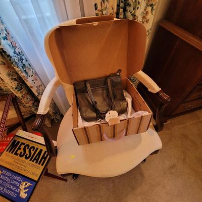 Sale Photo Thumbnail #191