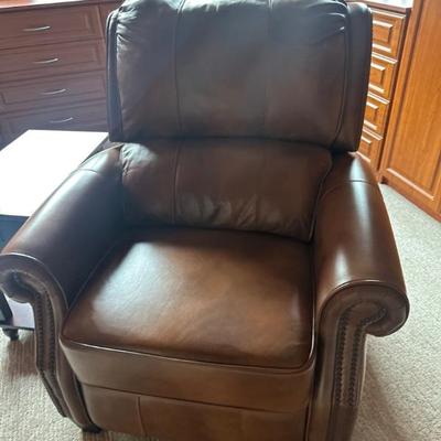 Leather executive armchair
