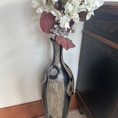 Decorative vase