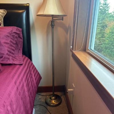 Lamp floor