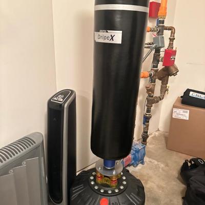 Punching bag freestanding