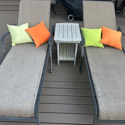Patio lounge chairs