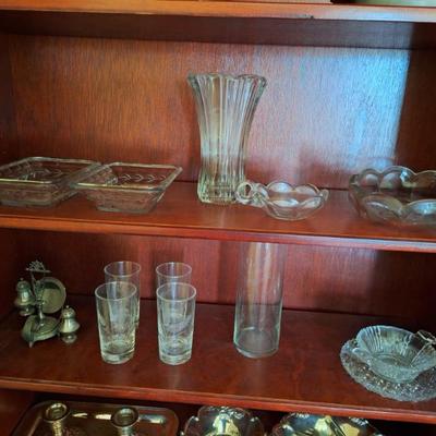 Misc. glassware.