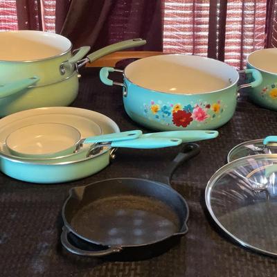10 Piece Pioneer Woman Pots + Pans Collection 
