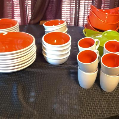 37 Piece Rachel Ray Set of Dishes + Cookware