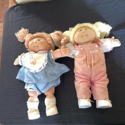 2 Vintage Cabbage Patch Dolls