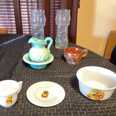 Various Vintage Glassware Pieces