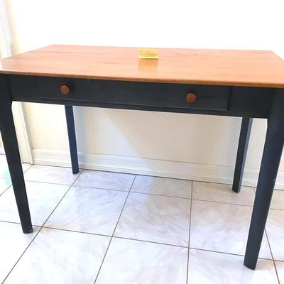 Simple Desk Made In Canada