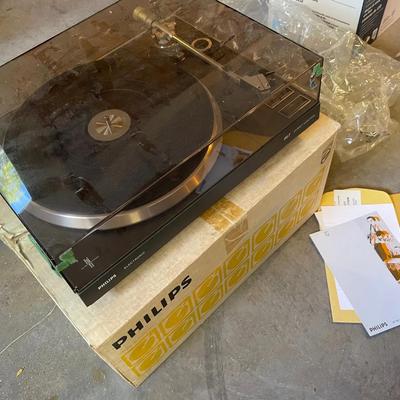 Vintage Phillips 867 Direct Control Turntable Record Player