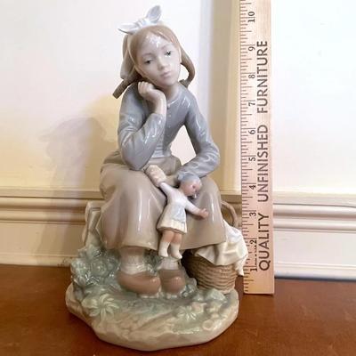 Lladro Girl With Doll Figurine