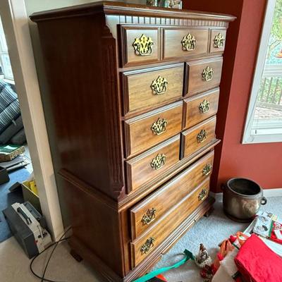 Sale Photo Thumbnail #175