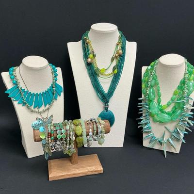 Green Beaded Necklaces And Bracelets 