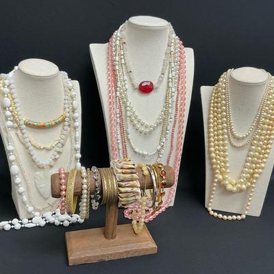 Light & Fresh Beaded Looks 