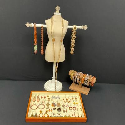 Vintage Neutral Browns Jewelry Collection