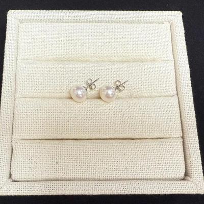 Sterling Silver Pearl Earrings 