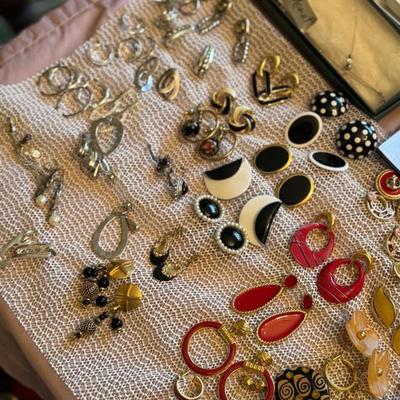 Sale Photo Thumbnail #34