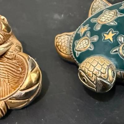 Rinconada De Rosa Handcrafted Otter with Shell & Sea Turtle Figurines