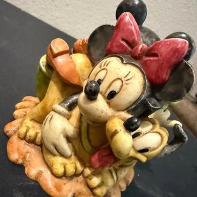 Harmony Kingdom Disney “Mickey’s Friends” Figurine – Original Box Figurine with Hidden Compartment 