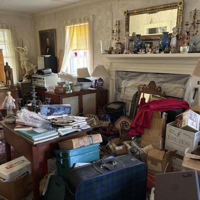 Estate sale photo