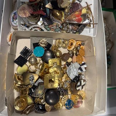 Sale Photo Thumbnail #26