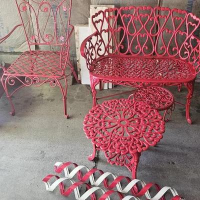 Vintage Red Painted Patio Furniture & Décor