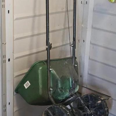 Scott's Lawn Spreader, Snow Shovel & Metal Basket