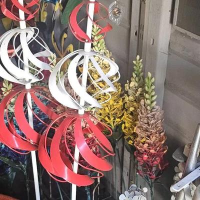 All Kinds of Yard Art. Flowers, Spirals, Ladybugs & More!