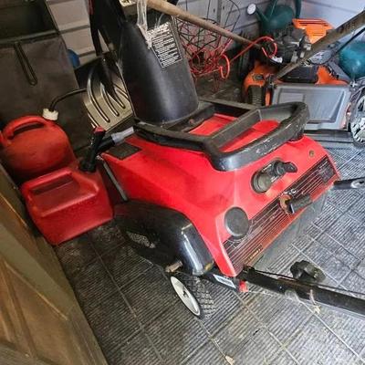Snapper Snowblower w/ 2 Gas Cans