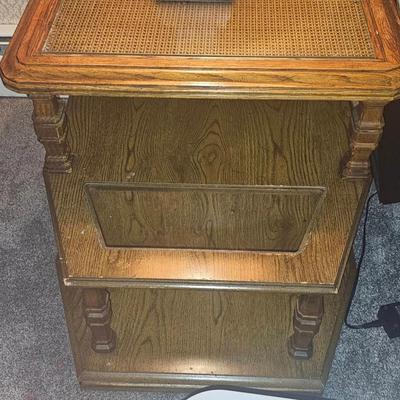 End Table Wicker Top 27x21x28"