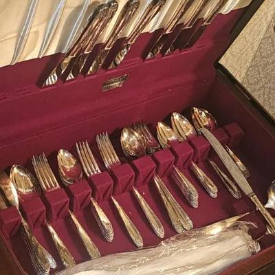 Drop Leaf Silverware Table w/ Oneida by Rogers