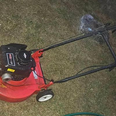 Rally Push Mower 20" Cut w/ Briggs & Stratton Motor