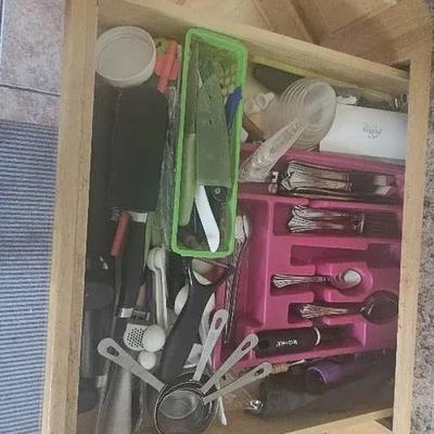 Drawers & Lower Cabinets & Cabinet Over Microwave