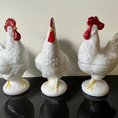 Covered Animal Dishes- Roosters
