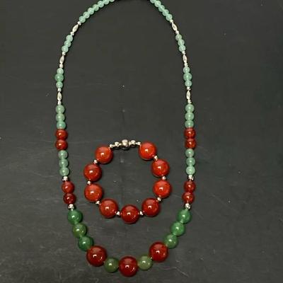 Beaded Necklace and Bracelet Red & Green