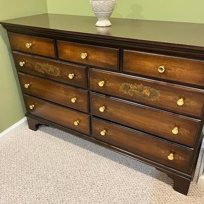 Sale Photo Thumbnail #76